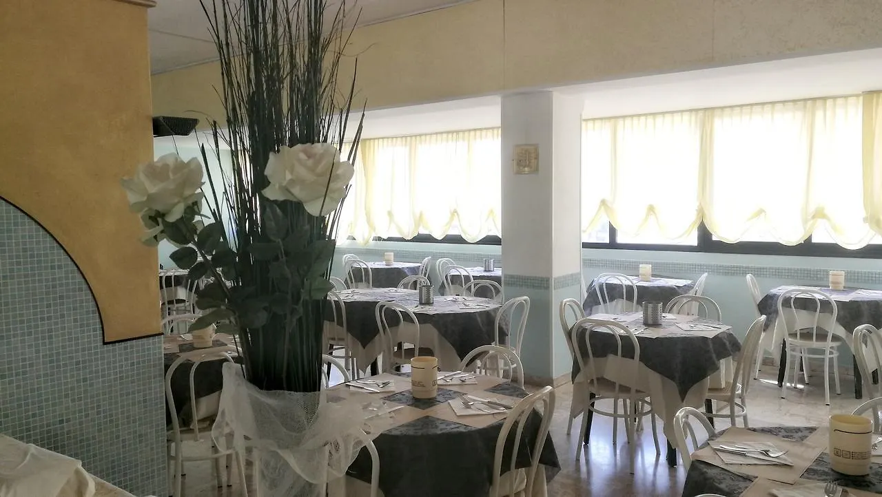 Appart hôtel Appartamenti Montmartre Rimini Italie