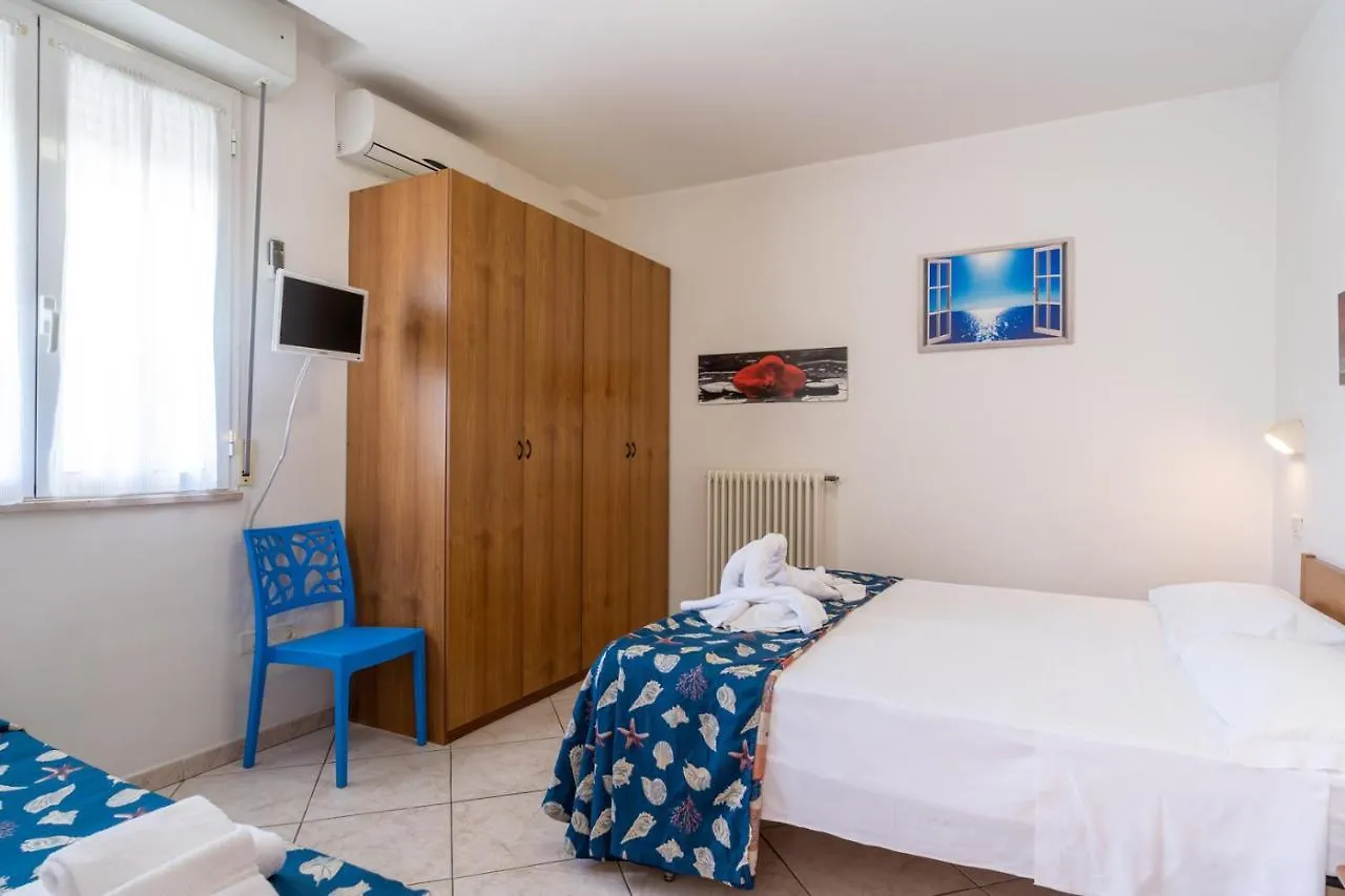 Aparthotel Appartamenti Montmartre Rimini Italien